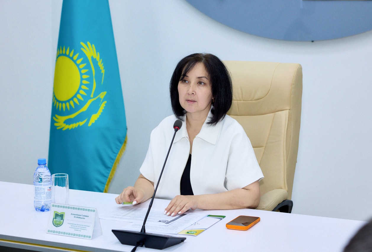 KazNARU-да РЕСПУБЛИКАЛЫҚ ОҚУ-ӘДІСТЕМЕЛІК КЕҢЕСІНІҢ «АУЫЛ ШАРУАШЫЛЫҒЫ ЖӘНЕ БИОРЕСУРСТАР», «ВЕТЕРИНАРИЯ» БАҒЫТТАРЫ БОЙЫНША ОӘБ–ЖБТ III МӘЖІЛІСІ ӨТТІ